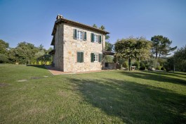 Villa Broccolo in Tuscany for Rent | Villa with Private Pool