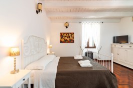 Villa Carolina in Sicily for Rent | Villa in Coutryside with Private Pool - Bedroom