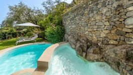 Luxury Villa Casarossa in Amalfi for Rent | House with the pool and sea view