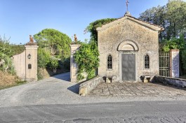 Villa Clara in Tuscany for Rent | Villa with Private Pool - Chapel & Gate