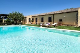 Villa Don Salvatore in Sicily for Rent | Villa with Private Pool - Pool