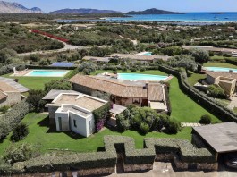 Luxury Villa Elicriso in Sardinia for Rent | Villa with private pool