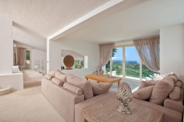 Luxury Villa Glicine in Sardinia for Rent | Living room with sea view