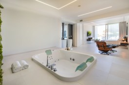 Luxury Villa Greta in Sicily for Rent | Villa with Private Pool and Jacuzzi