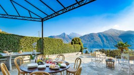 Luxury Villa La Dolce in Santa Maria Rezzonico for Rent | Breakfast with lakeview