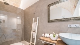 Luxury Villa La Pupazza in Apulia for Rent | Bathroom
