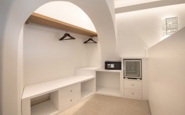 Luxury Villa Mannus in Sardinia for Rent | Wardrobe
