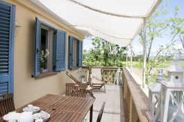 Apartment in Villa Mazzanta in Tuscany for Rent | Apartment´s Terrace