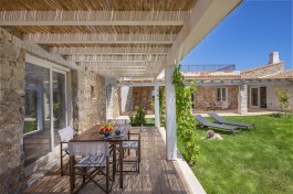 Luxury Villa Morisca in Sardinia for Rent | Table on Terrace