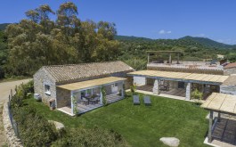 Luxury Villa Morisca in Sardinia for Rent | Garden
