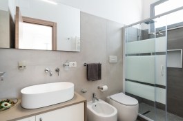 Villa Nica in Sicily for Rent | Villa with Pool Near the Sea - Bathroom