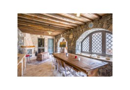 Villa Saracina in Sicily for Rent | Villa with Private Pool - Kitchen