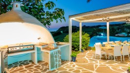 Luxury Villa Ambra in Sardinia for Rent | Villa with Pool and Sea View - Barbecue Zone