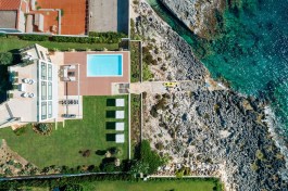 Rent Luxury Villa Angelina in Italy for Rent | Villa with Pool and direct Access to Sea