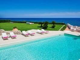 Luxury Villa Blue Moon in Sicily for Rent | Villa wth Pool and Seaview