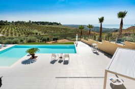 Luxury Villa Camemi in Sicily for Rent | Villa with Pool and Seaview