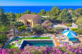 Villa Desirée in Sicily for Rent | Villa with pool and sea view