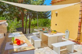 Villa Desirée in Sicily for Rent | Barbecue zone