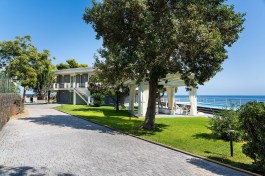 Luxury Villa Isabella in Sicily for Rent | Villa with Pool at the Sea - Garden&Terrace