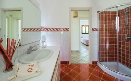 Luxury Villa La Plage in Sicily for Rent | Noto | Villa on the Beach - Bathroom