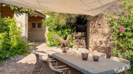Luxury Villa Li Baietti in Sardinia for Rent | Villa with pool and sea view - table