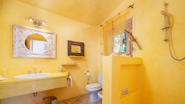 Luxury Villa Li Baietti in Sardinia for Rent | Villa with pool and sea view - bathroom