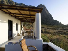 Luxury Villa L´Ulivo di Pollara in Sicily for Rent | Villa with Seaview - Terrace