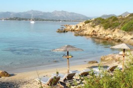 Luxury Villa Alba in Sardinia for Rent | Villa with private pool and sea view - the beach