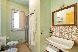 Luxury Villa Mila in Sicily for Rent | Villa with Pool and Seaview - Bathroom