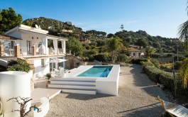 Luxury Villa Pales in Sicily for Rent | Villa with Pool and Seaview