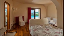 Luxury Villa Phoenix in Sardinia for Rent | Villa with Pool and Sea View - Bedroom