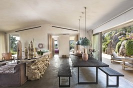 Luxury Villa Porto Rafael in Sardinia for Rent | Living room in villa
