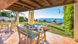 Luxury Villa Punta Tramontana in Sardinia for Rent | Breakfast on Terrace