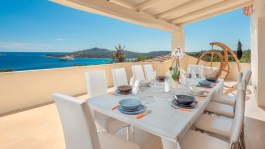 Luxury Villa Purple in Sardinia for Rent | Villa with Pool and Sea View - Table on Terrace