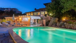 Luxury Villa Rudargia in Sardinia for Rent | Villa with private pool - sunset at pool