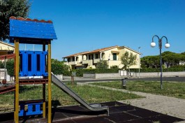 Apartment in Villetta Dino in Tuscany for Rent | Nearby Playground