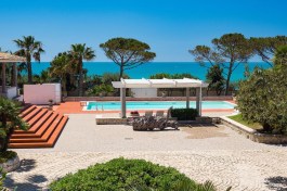 Luxury Villa Maya in Sicily for Rent |  Modica - Villa with Pool and Seaview